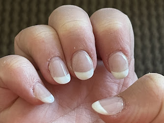 Luminous Nails Spa