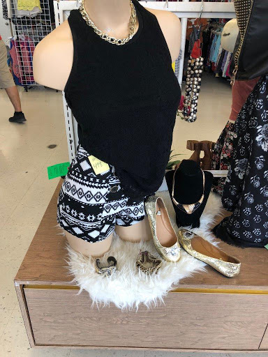 Thrift Store «Texas Thrift Store», reviews and photos, 200 Ash Ave, McAllen, TX 78501, USA