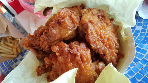 Chicken wings restaurant Inglewood