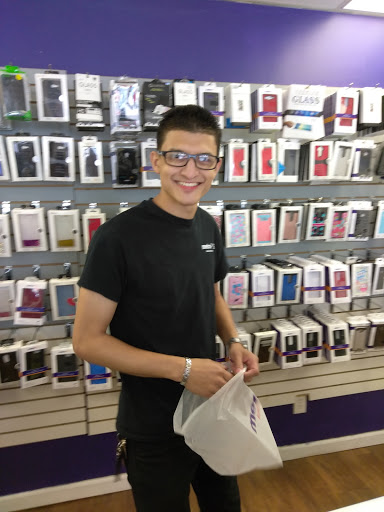 Cell Phone Store «MetroPCS Authorized Dealer», reviews and photos, 29 W White Horse Pike, Berlin, NJ 08009, USA