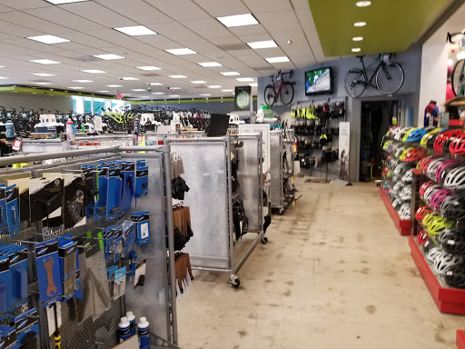 Bicycle Store «Spokes Etc.», reviews and photos, 1545 N Quaker Ln, Alexandria, VA 22302, USA