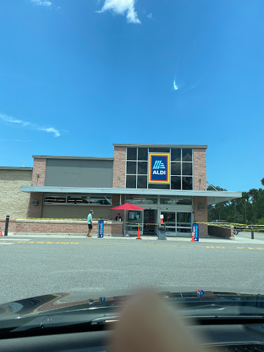 Supermarket «ALDI», reviews and photos, 2335 FL-44, New Smyrna Beach, FL 32168, USA