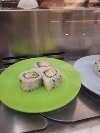 California roll du Restaurant de sushis sur tapis roulant Restaurant Asia | Buffet asiatique - Sushi bar à Chasseneuil-du-Poitou - n°2