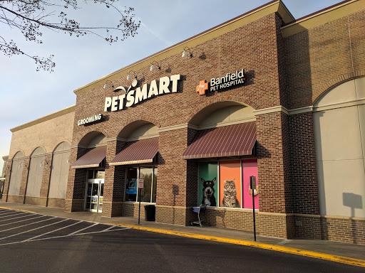 Pet Supply Store «PetSmart», reviews and photos, 625 W Crossville Rd, Roswell, GA 30075, USA