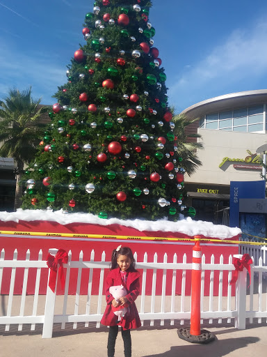 Movie Theater «Cinemark Downey and XD», reviews and photos, 8840 Apollo Way, Downey, CA 90242, USA