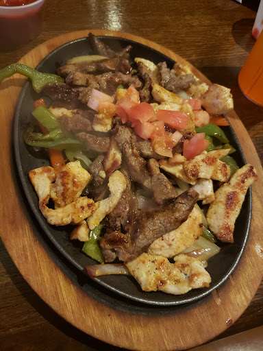 Mexican Restaurant «La Hacienda Del Rio», reviews and photos, 4 Taggart Dr, Nashua, NH 03060, USA