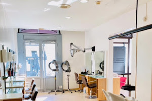 Camille Albane - Coiffeur Nantes