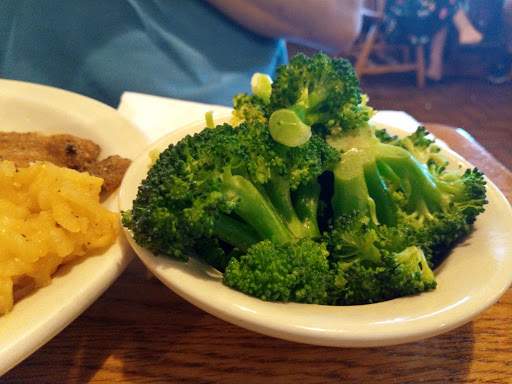 American Restaurant «Cracker Barrel Old Country Store», reviews and photos, 145 Prospect Hill Rd, East Windsor, CT 06088, USA