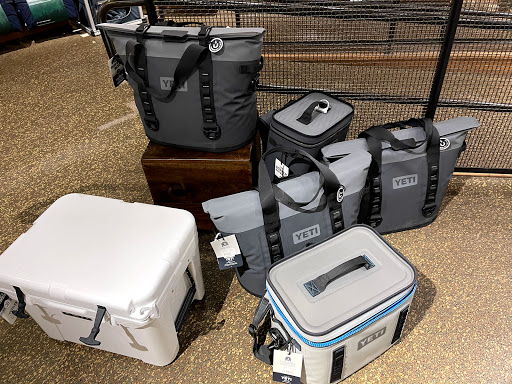 Clothing Store «L.L. Bean», reviews and photos, 75 Evergreen Way, South Windsor, CT 06074, USA