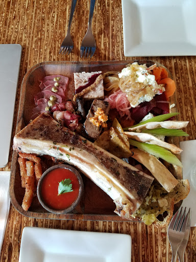 New American Restaurant «Justus Drugstore - A Restaurant», reviews and photos, 106 W Main St, Smithville, MO 64089, USA