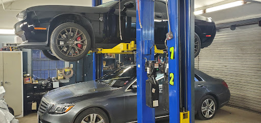 Auto Repair Shop «Falmouth Auto Center», reviews and photos, 614 E Falmouth Hwy, East Falmouth, MA 02536, USA