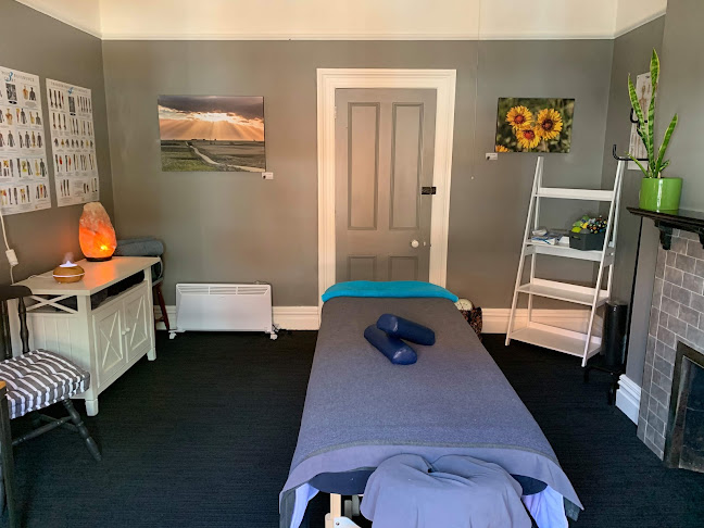 Reviews of Nicole Hedges Massage Therapist in Dunedin - Massage therapist