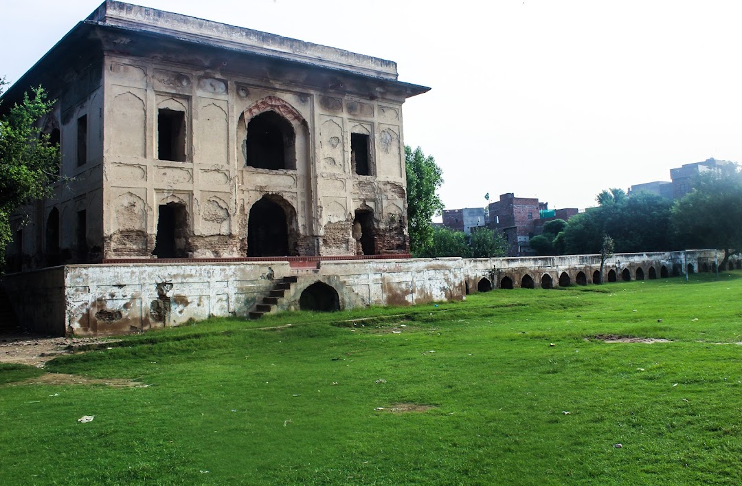 Tomb of Nadira Begum