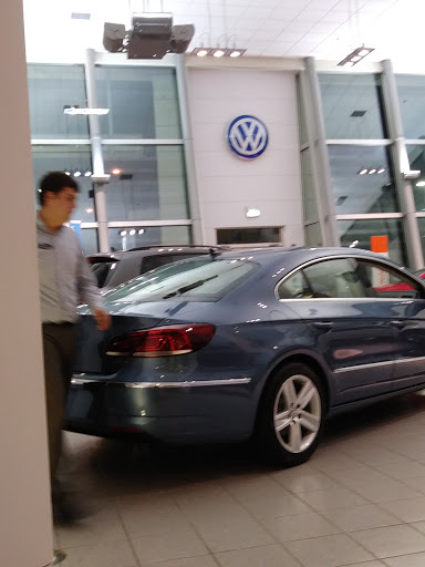Volkswagen Dealer «Mike Haggerty VW», reviews and photos, 8920 S Cicero Ave, Oak Lawn, IL 60453, USA
