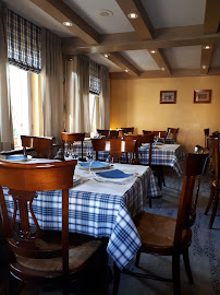Atmosphère du Restaurant de spécialités alsaciennes Restaurant A L' Aigle à Pfulgriesheim - n°11