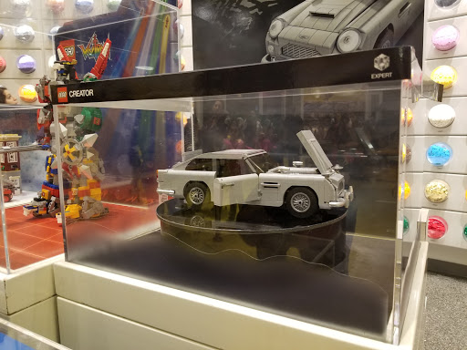 Toy Store «The LEGO Store», reviews and photos, 1585 Disneyland Dr, Anaheim, CA 92802, USA