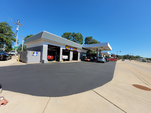 Mike's Mobil LLC en Cross Plains
