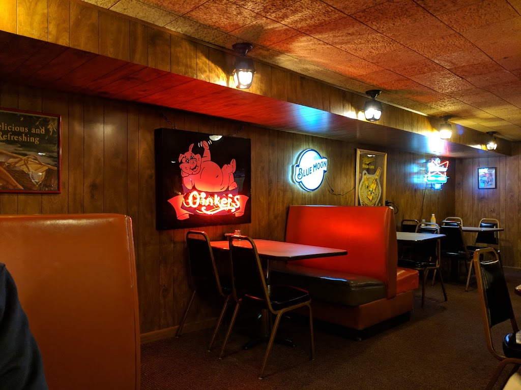 Oinkers Lounge & Grill 50022