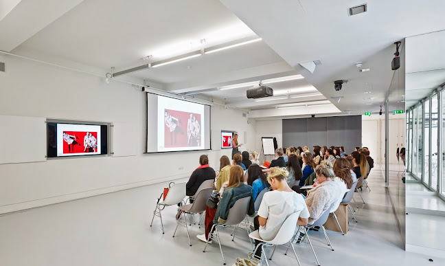 Reviews of Condé Nast College of Fashion & Design in London - University