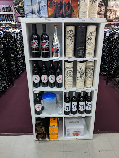 Liquor Store «Liquor World», reviews and photos, 136 Berlin Rd, Cromwell, CT 06416, USA