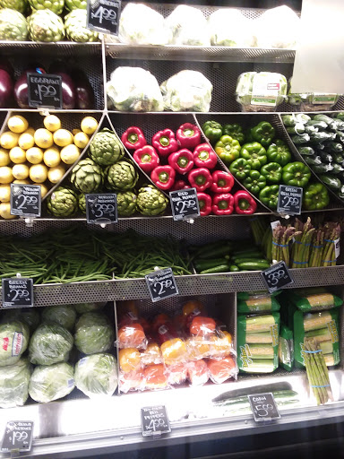 Grocery Store «Nugget Markets», reviews and photos, 5627 Paradise Dr, Corte Madera, CA 94925, USA