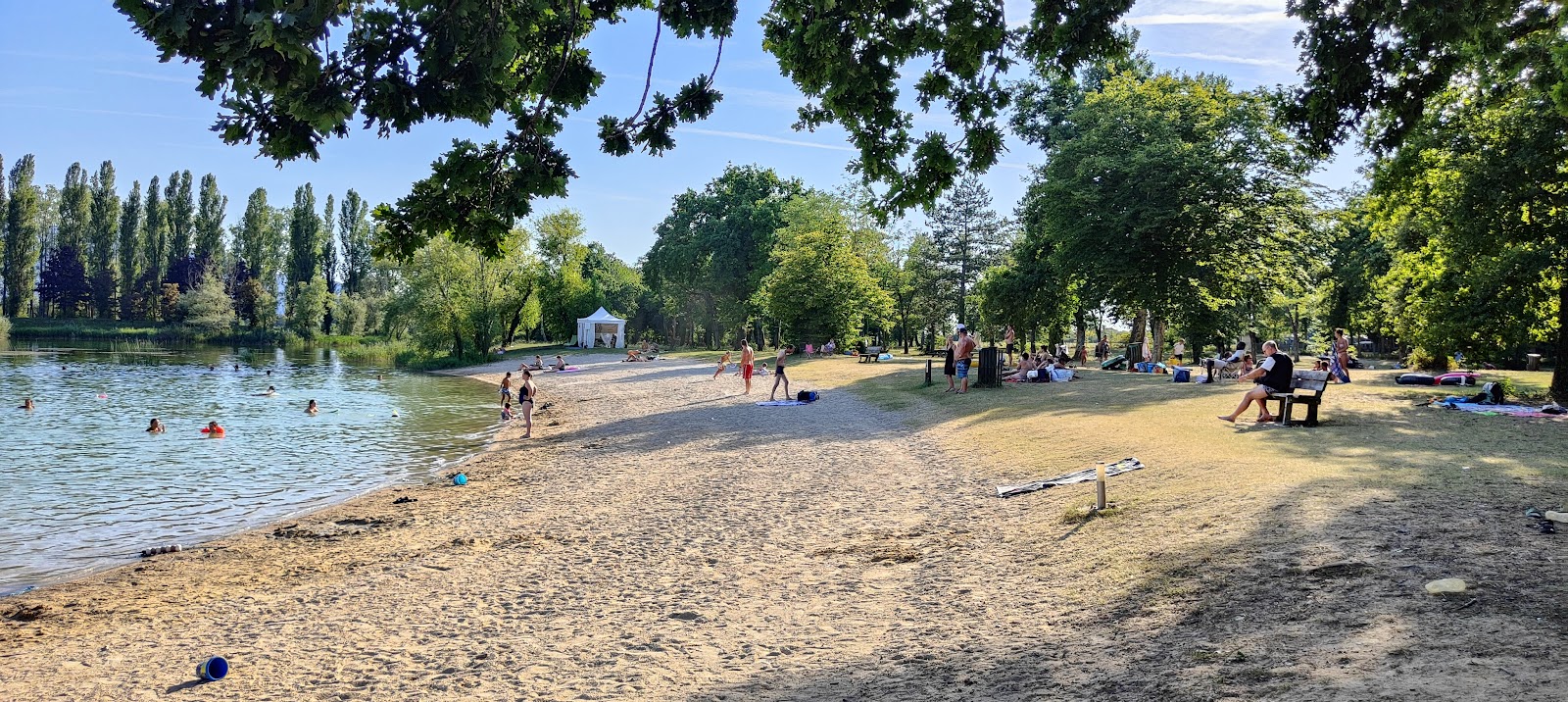Foto von Plage Marandan mit beiger sand Oberfläche
