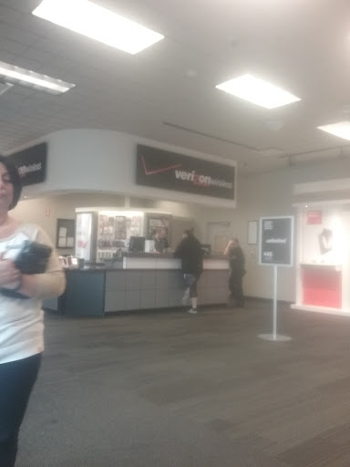 Cell Phone Store «Verizon», reviews and photos, 1822 Decatur Pike, Athens, TN 37303, USA