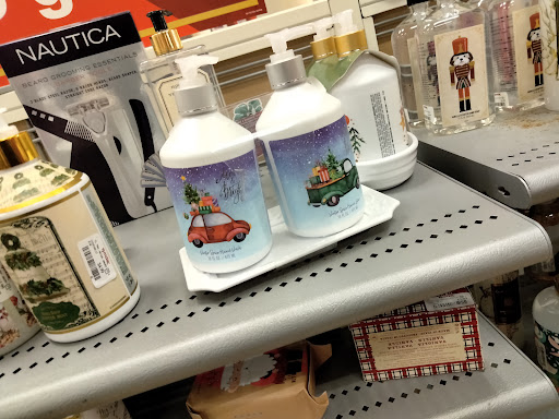 Department Store «T.J. Maxx and HomeGoods», reviews and photos, 35 Talcottville Rd, Vernon, CT 06066, USA