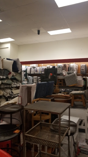 Department Store «T.J. Maxx», reviews and photos, 865 Bridgeport Ave, Shelton, CT 06484, USA