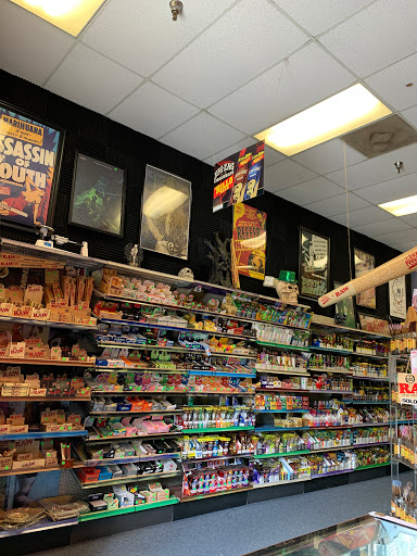 Tobacco Shop «Pipe Eyes», reviews and photos, 115 E Plymouth Ave, DeLand, FL 32724, USA