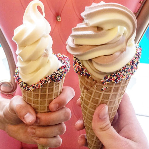 Bakery «Colossal Cupcakes», reviews and photos, 528 Euclid Ave, Cleveland, OH 44114, USA