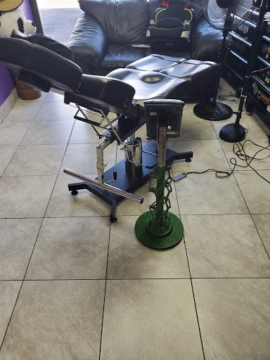 Tattoo Shop «Electric Crayon Tattoo Co.», reviews and photos, 13692 E Iliff Ave, Aurora, CO 80014, USA