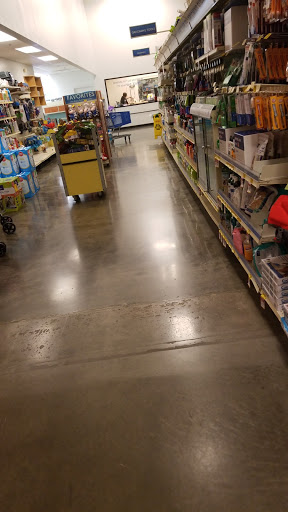 Pet Supply Store «PetSmart», reviews and photos, 3211 Peoples St, Johnson City, TN 37604, USA