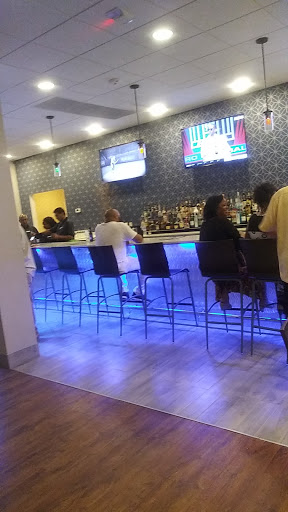 Bar «Bay Street Restaurant & Lounge», reviews and photos, 5910 Princess Garden Pkwy, Lanham, MD 20706, USA