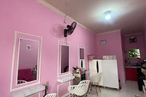 D’FIX BEAUTY Salon image