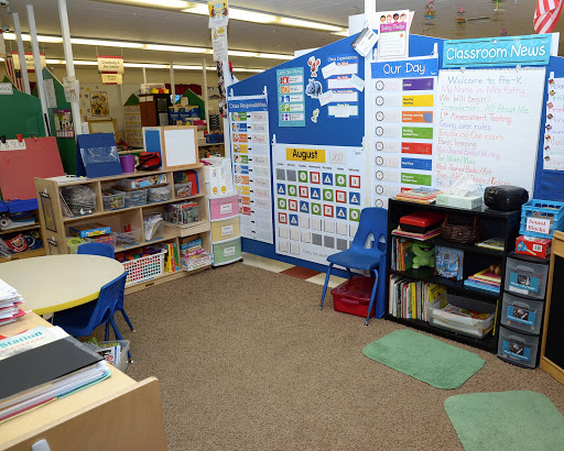 Day Care Center «La Petite Academy of Lakewood, CO», reviews and photos, 348 S Owens St, Lakewood, CO 80226, USA