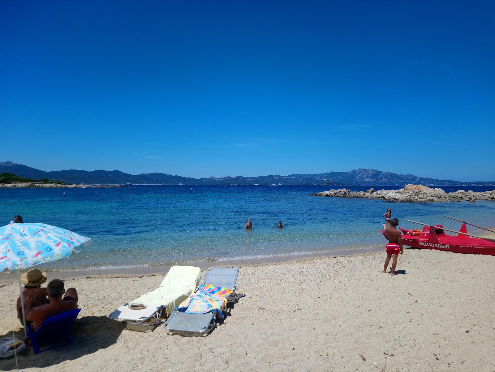 Spiaggia Punta Volpe'in fotoğrafı orta koylar ile birlikte