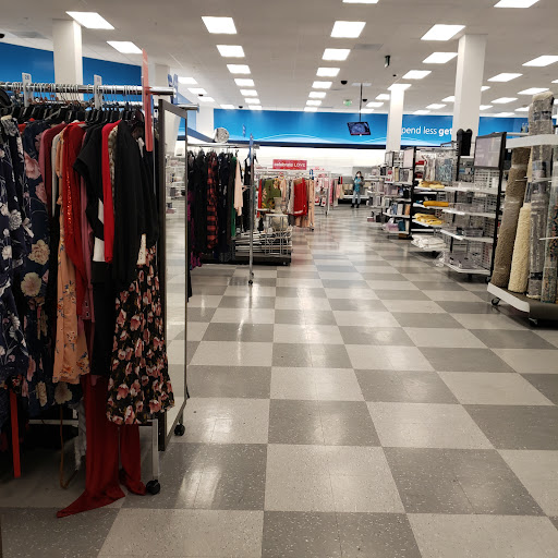 Shopping Mall «SouthBay Pavilion», reviews and photos, 20700 S Avalon Blvd, Carson, CA 90746, USA