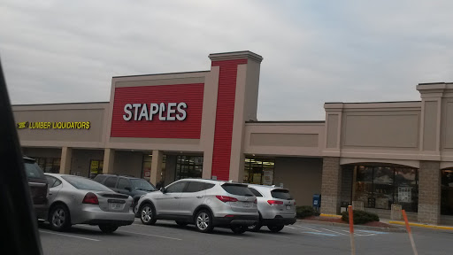 Office Supply Store «Staples», reviews and photos, 289 N Main St, Leominster, MA 01453, USA