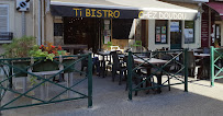 Atmosphère du Restaurant Tibistro Chez Doudou à Trans-en-Provence - n°6