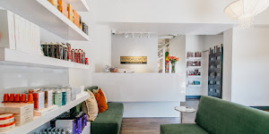 BUNGALOW/8 Hairdressing