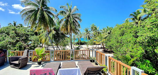 Himandhoo Beach
