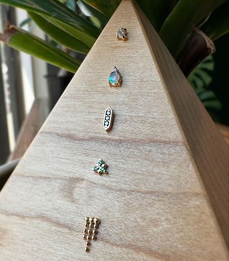 Explore clock tattoo ideas for guys, creative tattoo ideas in Hudson, available at De lor