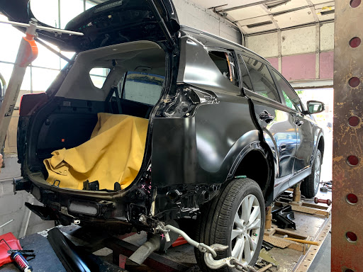 Auto Body Shop «Lincoln Auto Body Garfield», reviews and photos, 87 Lincoln Pl, Garfield, NJ 07026, USA