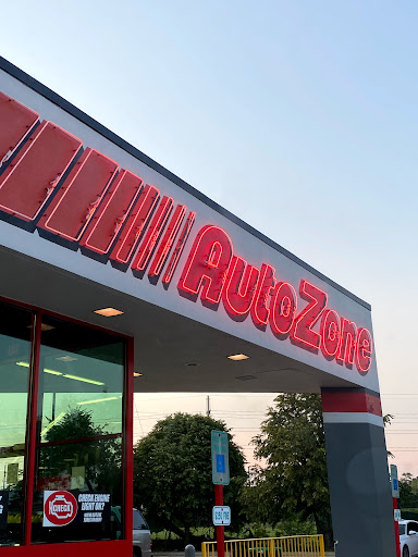 Auto Parts Store «AutoZone», reviews and photos, 1470 S Lake St, Mundelein, IL 60060, USA