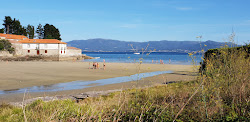 Praia de Anido'in fotoğrafı küçük koy ile birlikte