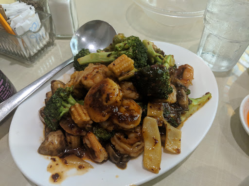 Shopping Mall «Orchard Mall Shopping Center», reviews and photos, 6337 Orchard Lake Rd, West Bloomfield Township, MI 48322, USA