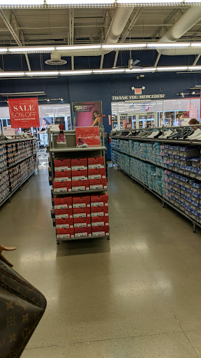 Shopping Mall «Rio Grande Valley Premium Outlets», reviews and photos, 5001 E Expy 83, Mercedes, TX 78570, USA