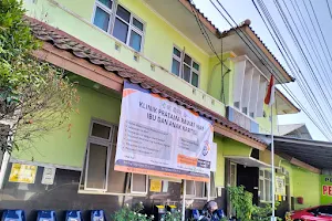 Klinik Pratama Rawat Inap Ibu dan Anak Kartini image