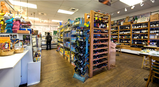 E. 48th Street Market, 2462 Jett Ferry Rd, Dunwoody, GA 30338, USA, 